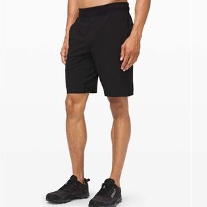 Lululemon XL T.H.E. Short Linerless Men's Black Casual Shorts great condition